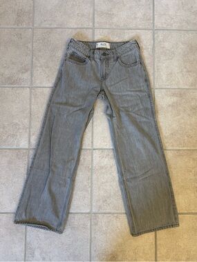 Hollister Women’s Low-Rise Baggy Jeans